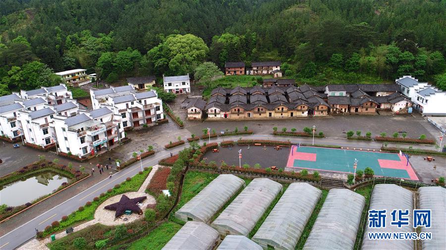 （壯麗70年&middot;奮斗新時(shí)代&middot;圖文互動(dòng)）（3）華屋處處皆&ldquo;華屋&rdquo;&mdash;&mdash;江西瑞金&ldquo;紅軍村&rdquo;華屋脫貧記