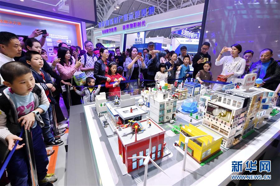 （新華全媒頭條&middot;圖文互動）（3）從&ldquo;數(shù)字中國&rdquo;看中國發(fā)展新信號、新亮點、新趨勢