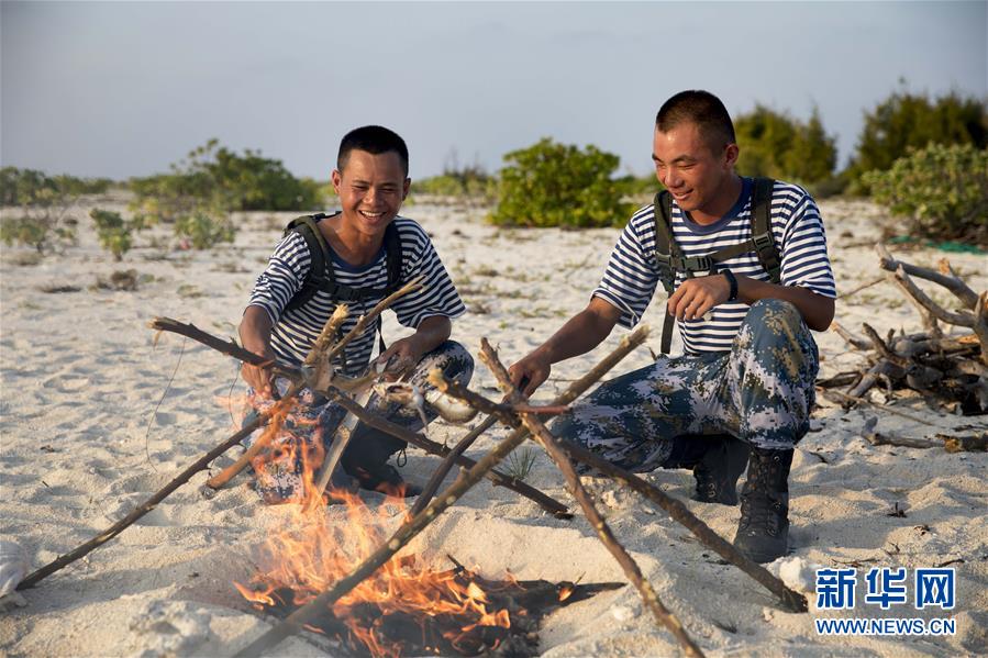 （壯麗70年&middot;奮斗新時(shí)代&middot;新華全媒頭條&middot;圖文互動(dòng)）（10）&ldquo;你在我的航程上，我在你的視線(xiàn)里&rdquo;&mdash;&mdash;走進(jìn)海軍西沙中建島官兵的五彩世界