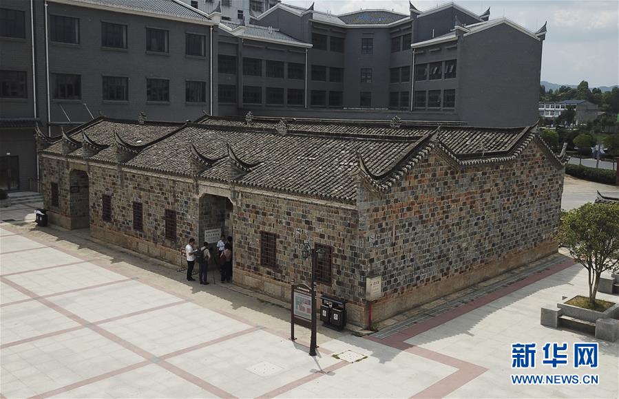 (新華全媒頭條·壯麗70年·奮斗新時(shí)代——記者再走長(zhǎng)征路·圖文互動(dòng))(2)紅色星火的人民力量——大別山走出兩支紅軍隊(duì)伍的歷史啟示