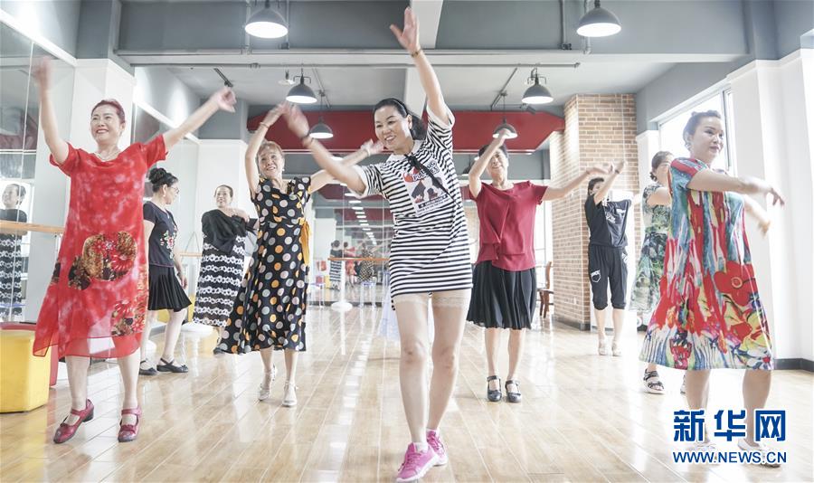 （習近平的民生關(guān)切事&middot;圖文互動）（5）為了夢圓安居，創(chuàng)造幸福生活&mdash;&mdash;習近平總書記牽掛的民生事之&ldquo;住有所居&rdquo;篇