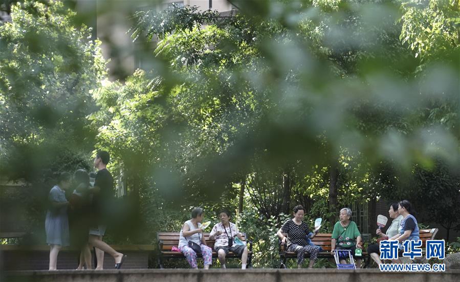 （習近平的民生關(guān)切事&middot;圖文互動）（6）為了夢圓安居，創(chuàng)造幸福生活&mdash;&mdash;習近平總書記牽掛的民生事之&ldquo;住有所居&rdquo;篇