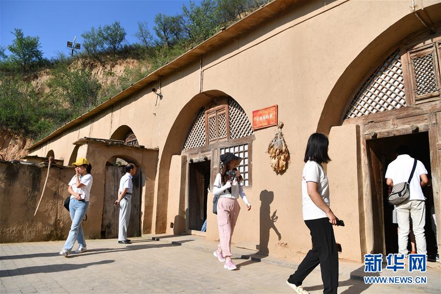 （新華全媒頭條&middot;壯麗70年&middot;奮斗新時代&mdash;&mdash;記者再走長征路&middot;圖文互動）（9）紅星，從這里照耀中國&mdash;&mdash;陜北見證中國革命的歷史轉折