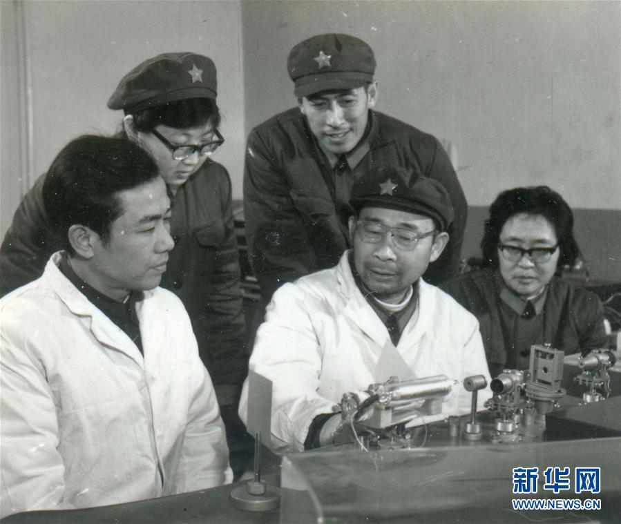 （愛國情 奮斗者&middot;圖文互動）（1）永不停轉(zhuǎn)的&ldquo;陀螺&rdquo;&mdash;&mdash;追記中國工程院院士、國防科技大學教授高伯龍