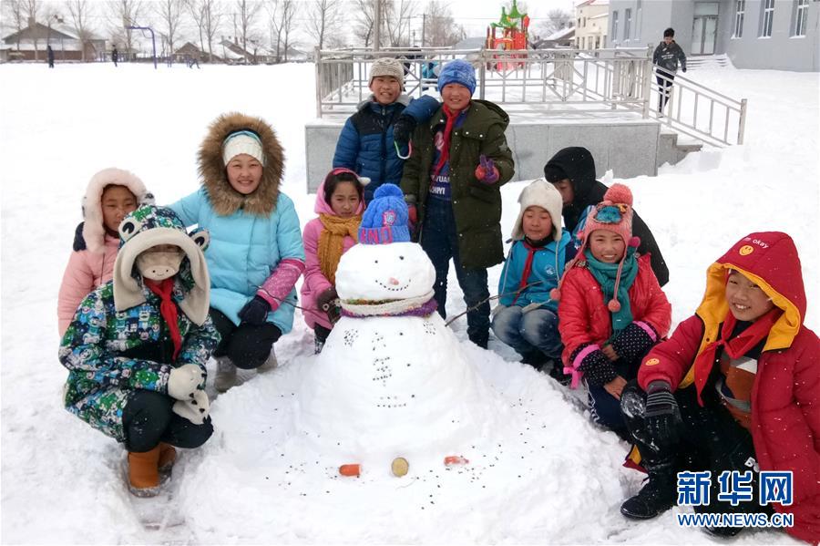 （不忘初心、牢記使命&middot;圖文互動(dòng)）（4）鄉(xiāng)村教師袁艷敏：點(diǎn)亮山區(qū)孩子的夢(mèng)