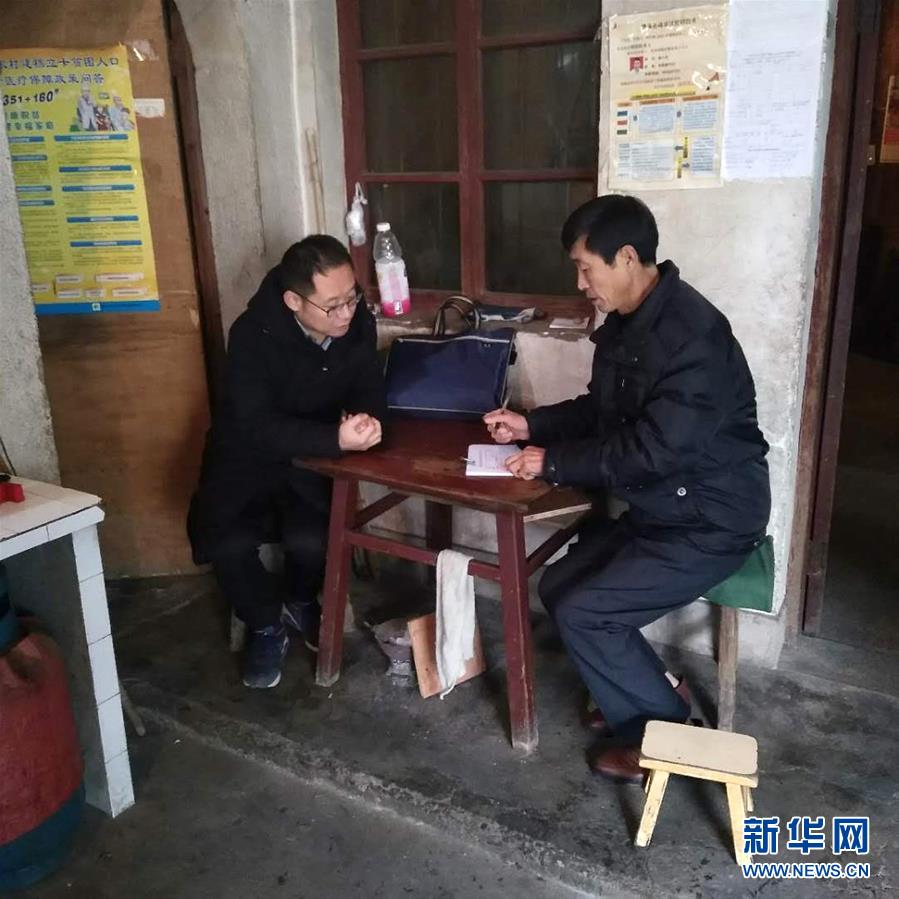 （新華全媒頭條&middot;時代先鋒&middot;圖文互動）（3）換得秋實一夏花&mdash;&mdash;追記基層青年紀(jì)檢監(jiān)察干部李夏