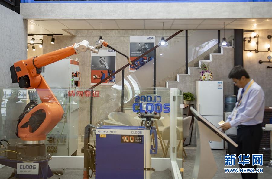 (新華全媒頭條·圖文互動)(5)共襄盛舉 共享未來——與會人士熱議習(xí)近平主席在第二屆中國國際進(jìn)口博覽會上的主旨演講