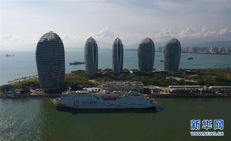 (在習(xí)近平新時(shí)代中國(guó)特色社會(huì)主義思想指引下——新時(shí)代新作為新篇章·總書(shū)記關(guān)切開(kāi)放事·圖文互動(dòng))(3)開(kāi)放的故事講不完——海南開(kāi)放再“提速”