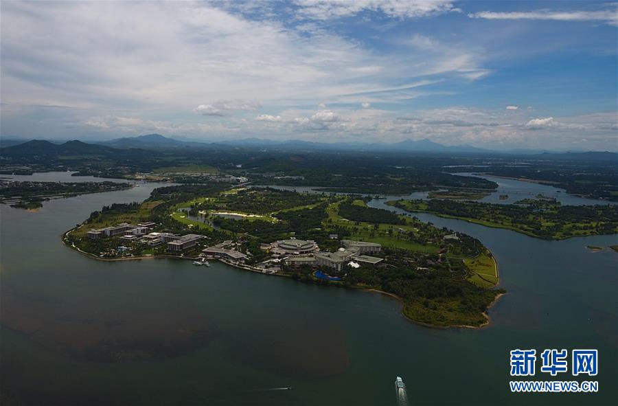 (在習(xí)近平新時(shí)代中國(guó)特色社會(huì)主義思想指引下——新時(shí)代新作為新篇章·總書(shū)記關(guān)切開(kāi)放事·圖文互動(dòng))(4)開(kāi)放的故事講不完——海南開(kāi)放再“提速”