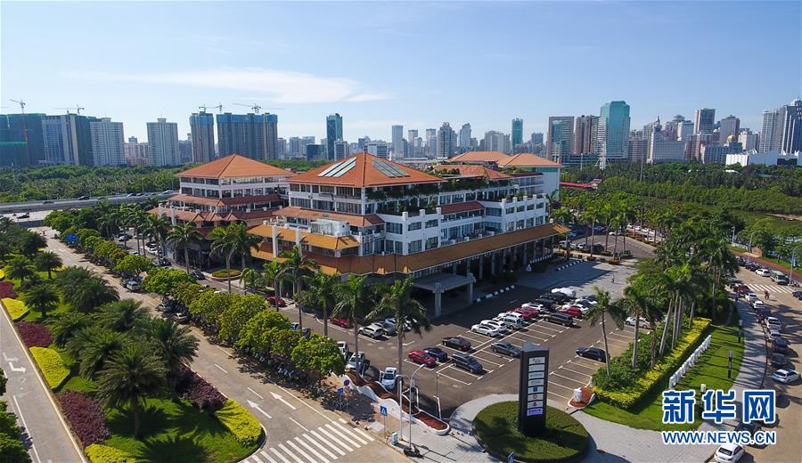 (在習(xí)近平新時(shí)代中國(guó)特色社會(huì)主義思想指引下——新時(shí)代新作為新篇章·總書(shū)記關(guān)切開(kāi)放事·圖文互動(dòng))(7)開(kāi)放的故事講不完——海南開(kāi)放再“提速”