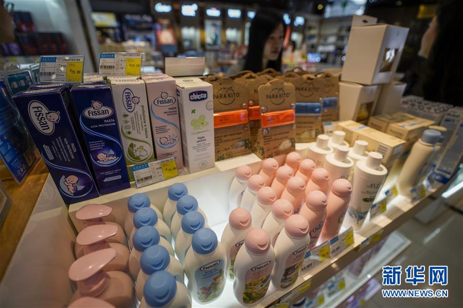 （在習(xí)近平新時(shí)代中國特色社會主義思想指引下&mdash;&mdash;新時(shí)代新作為新篇章&middot;總書記關(guān)切開放事&middot;圖文互動）（3）開放，讓迢迢邊關(guān)擁有穩(wěn)穩(wěn)幸福&mdash;&mdash;來自內(nèi)陸沿邊開放小城的故事