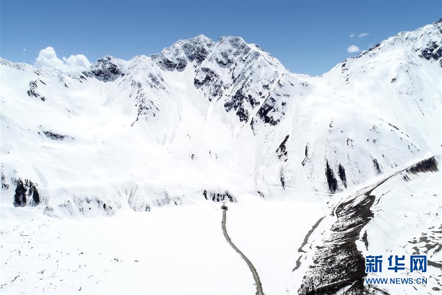 （新華全媒頭條&middot;圖文互動）（5）遠(yuǎn)去的馬幫&mdash;&mdash;&ldquo;蓮花秘境&rdquo;墨脫告別&ldquo;高原孤島&rdquo;之路