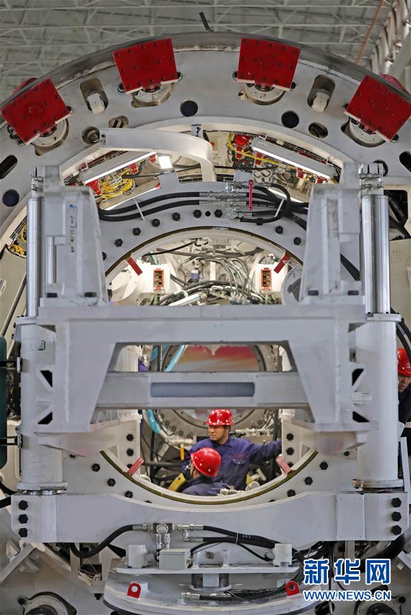 （四中全會精神在基層&middot;圖文互動）（5）老工業(yè)城市&ldquo;明星產(chǎn)品&rdquo;的昔與今