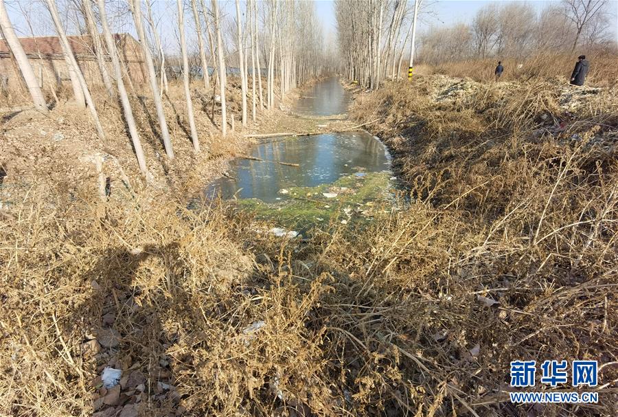 （新華調(diào)查&middot;國(guó)務(wù)院農(nóng)村人居環(huán)境大檢查&middot;圖文互動(dòng)）（1）農(nóng)村生活污水何處去？&mdash;&mdash;農(nóng)村污水治理&ldquo;梗阻&rdquo;現(xiàn)象調(diào)查