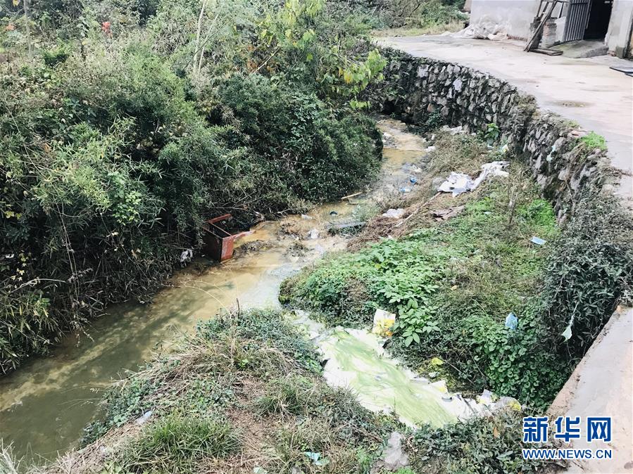 （新華調(diào)查&middot;國(guó)務(wù)院農(nóng)村人居環(huán)境大檢查&middot;圖文互動(dòng)）（3）農(nóng)村生活污水何處去？&mdash;&mdash;農(nóng)村污水治理&ldquo;梗阻&rdquo;現(xiàn)象調(diào)查