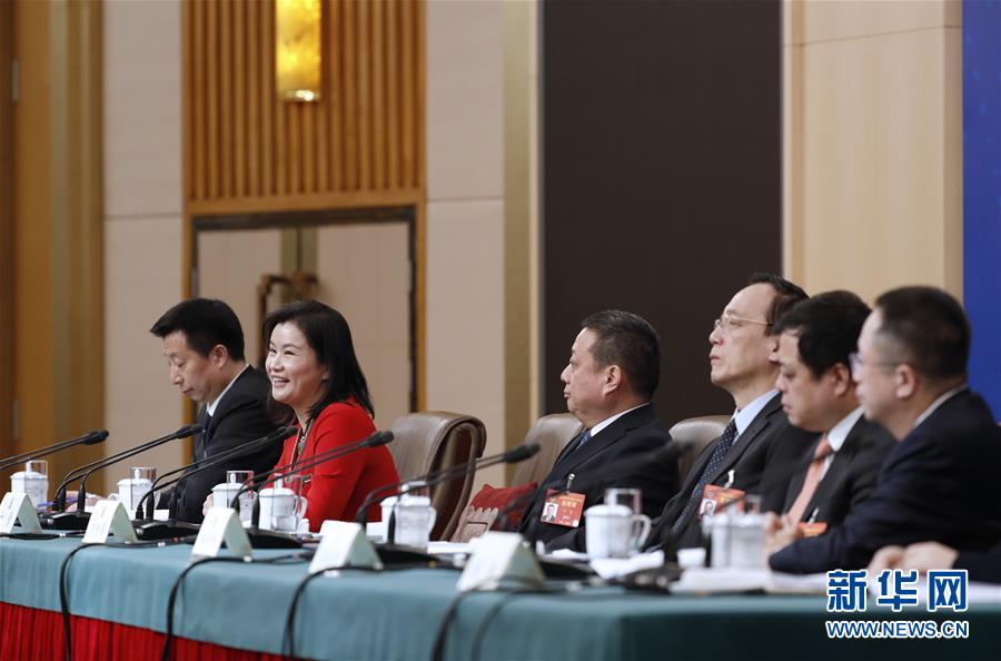 （兩會&middot;XHDW）（8）政協(xié)委員談優(yōu)化營商環(huán)境、促進(jìn)民營經(jīng)濟(jì)高質(zhì)量發(fā)展