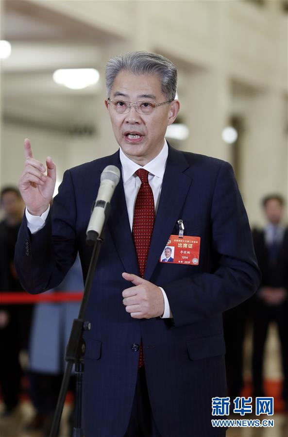 （兩會&middot;面對面&middot;XHDW）（5）全國政協(xié)委員接受采訪