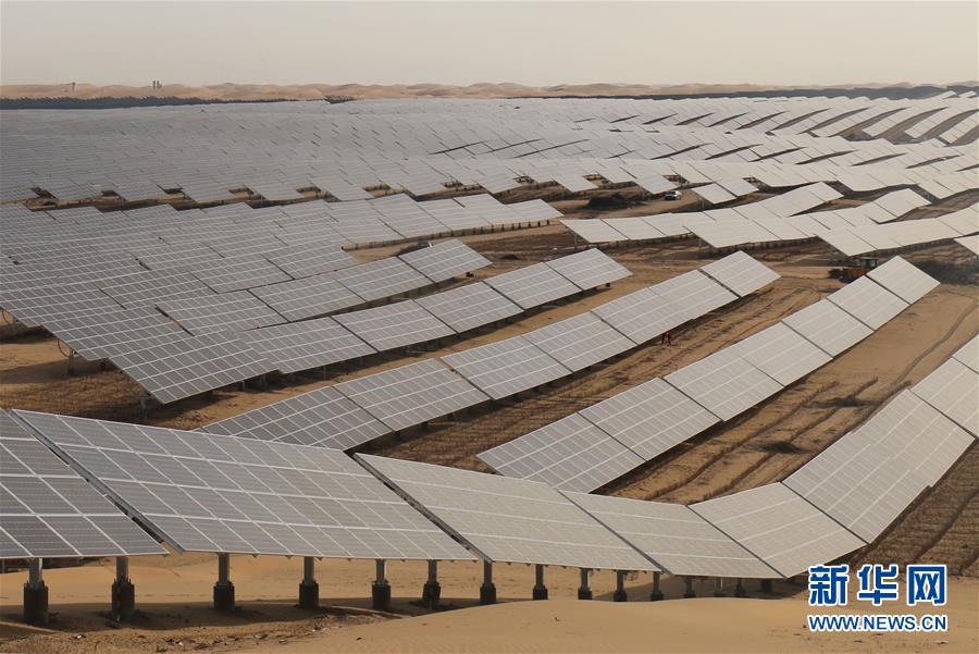 (在習近平新時代中國特色社會主義思想指引下——新時代新作為新篇章·總書記關切高質(zhì)量發(fā)展·圖文互動)(3)從一粒沙看不斷擴大的中國綠色版圖