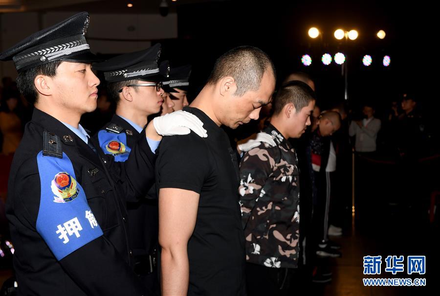 （新華全媒頭條&middot;圖文互動）（3）擊楫中流正當(dāng)時&mdash;&mdash;全國掃黑除惡專項斗爭推進(jìn)紀(jì)實