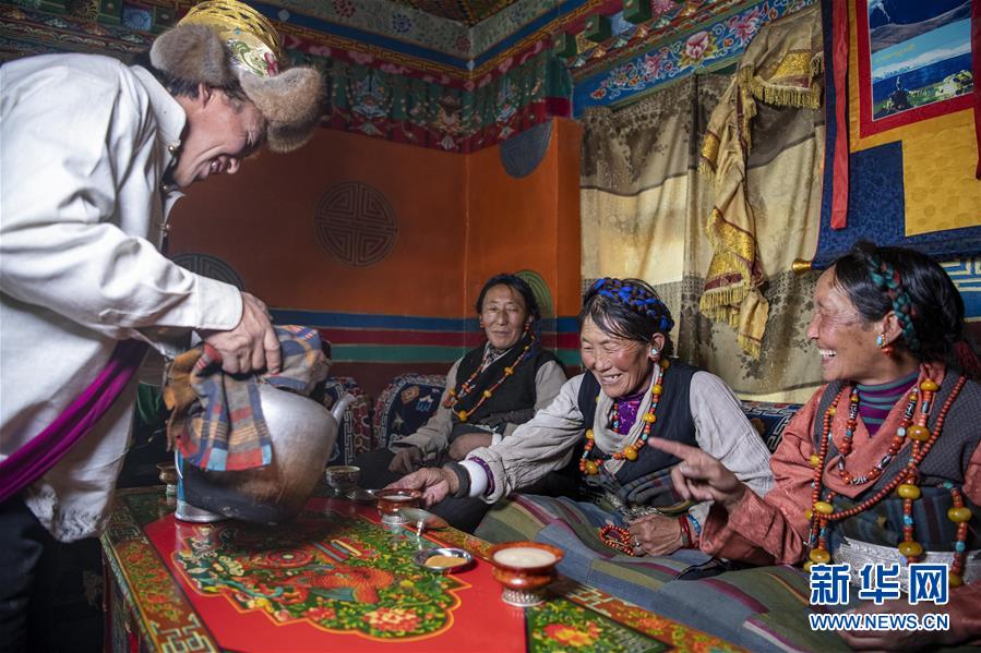 （新春走基層&middot;圖文互動）（8）守土與鄉(xiāng)愁&mdash;&mdash;走進(jìn)珠峰腳下的村莊