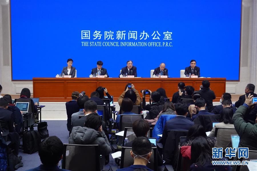 (新華全媒頭條·圖文互動)(5)萬眾一心迎挑戰(zhàn) 眾志成城戰(zhàn)疫情——全國總動員打響疫情防控阻擊戰(zhàn)紀實