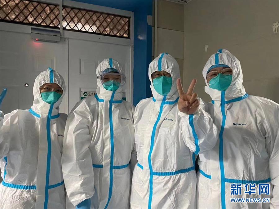 （新華全媒頭條&middot;圖文互動）（3）凡人亦英雄&mdash;&mdash;連線一線醫(yī)護(hù)人員
