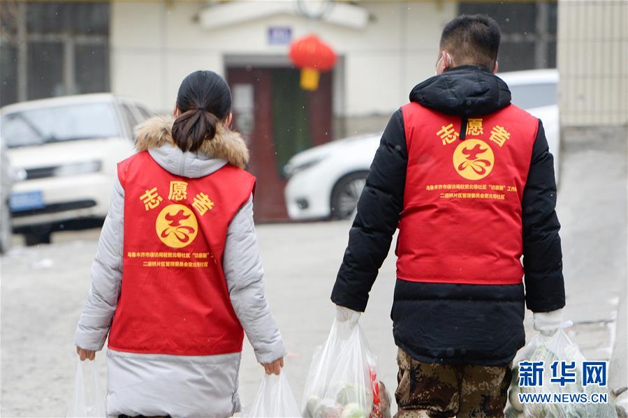 （聚焦疫情防控&middot;圖文互動）（6）&ldquo;我們多跑跑，居民更安全&rdquo;&mdash;&mdash;直擊新疆基層社區(qū)疫情防控