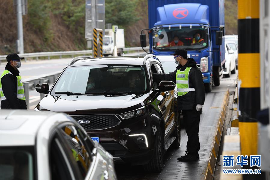 （聚焦疫情防控&middot;圖文互動(dòng)）（1）嚴(yán)守三大關(guān)口 蓄力復(fù)工復(fù)產(chǎn)&mdash;&mdash;最大移民城市深圳的抗&ldquo;疫&rdquo;突圍戰(zhàn)