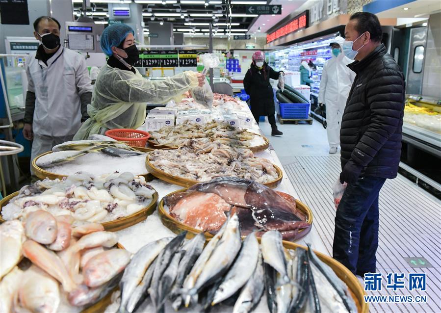 （在習(xí)近平新時(shí)代中國(guó)特色社會(huì)主義思想指引下&mdash;&mdash;新時(shí)代新作為新篇章&middot;習(xí)近平總書記關(guān)切事&middot;圖文互動(dòng)）（7）&ldquo;菜籃子&rdquo;里的力量&mdash;&mdash;全國(guó)各地努力做好保障和改善民生工作在行動(dòng)