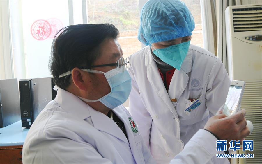 （聚焦疫情防控&middot;圖文互動）（1）參與救治新冠肺炎確診病例超八成&mdash;&mdash;中醫(yī)藥在抗擊疫情中貢獻力量