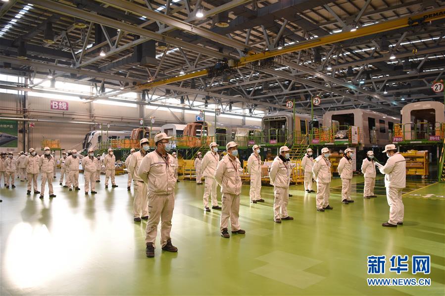 （圖文互動）（7）吃粉擼串，商圈&ldquo;打卡&rdquo;，動車出廠&mdash;&mdash;湖南&ldquo;標簽&rdquo;復蘇記