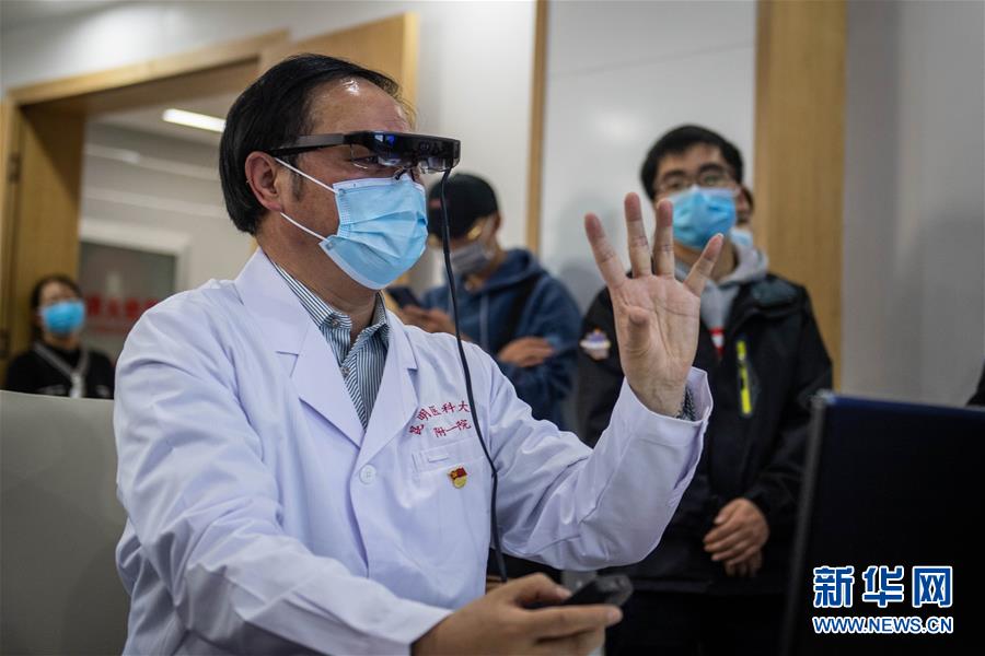 （圖文互動(dòng)）（4）云南抗疫醫(yī)生有了&ldquo;透視眼&rdquo; 可三維立體看患者肺部