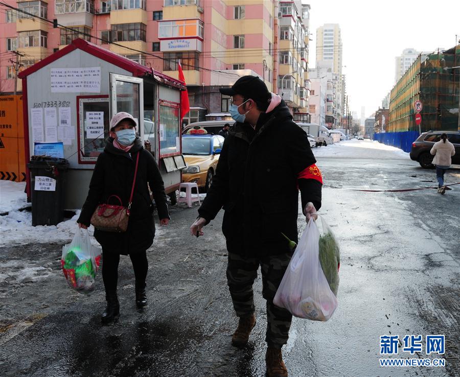 （聚焦疫情防控&middot;圖文互動）（1）不知你是誰，知你為了誰&mdash;&mdash;社區(qū)戰(zhàn)&ldquo;疫&rdquo;志愿者群像