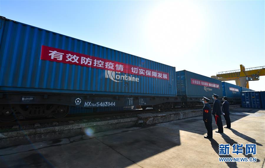 （抓好經(jīng)濟(jì)發(fā)展　應(yīng)對(duì)復(fù)雜局面&middot;圖文互動(dòng)）（2）&ldquo;我們的訂單正回流&rdquo;&mdash;&mdash;江西外貿(mào)企業(yè)復(fù)工復(fù)產(chǎn)見聞