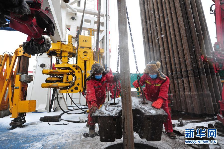 （圖文互動）（2）大慶油田：一手抓防疫，一手抓生產(chǎn)