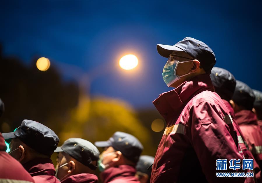 （新華全媒頭條&middot;圖文互動(dòng)）（12）最美逆行者，武漢永遠(yuǎn)記得你！&mdash;&mdash;首批援鄂醫(yī)療隊(duì)返程紀(jì)實(shí)