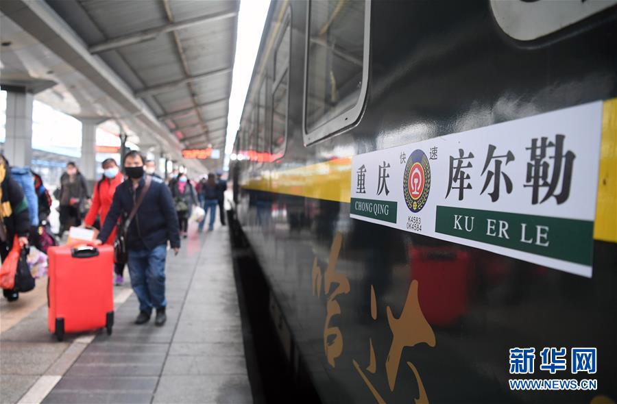 （在習(xí)近平新時(shí)代中國特色社會(huì)主義思想指引下&mdash;&mdash;新時(shí)代新作為新篇章&middot;習(xí)近平總書記關(guān)切事&middot;圖文互動(dòng)）（2）穩(wěn)住千家萬戶的&ldquo;飯碗&rdquo;&mdash;&mdash;各地積極穩(wěn)就業(yè)化解疫情影響