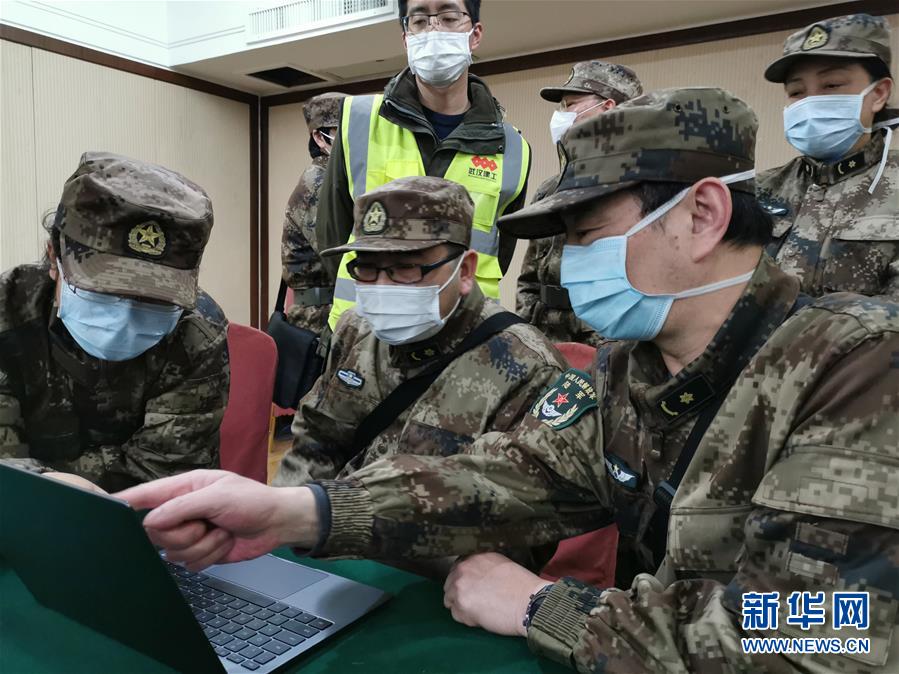 （新華全媒頭條&middot;圖文互動）（9）和時間拼速度 與死神搶生命&mdash;&mdash;火神山醫(yī)院重癥醫(yī)學一科里的&ldquo;生死戰(zhàn)&rdquo; 