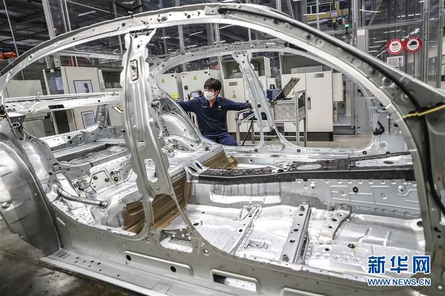 (中國經(jīng)濟(jì)新觀察·圖文互動)(5)重大投資項(xiàng)目開復(fù)工提速 吹響中國經(jīng)濟(jì)復(fù)蘇“沖鋒號”