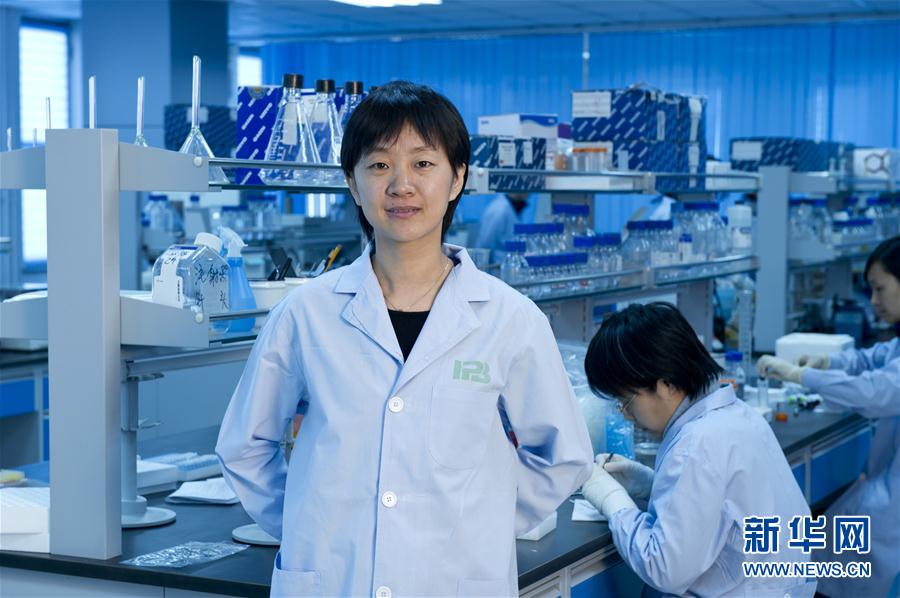 （習近平致敬的戰(zhàn)&ldquo;疫&rdquo;英雄&middot;科技工作者篇&middot;圖文互動）（1）他們，爭分奪秒與病魔較量