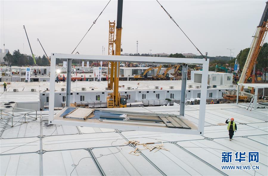 （新華全媒頭條&middot;圖文互動）（4）致敬&ldquo;沉默的英雄&rdquo;&mdash;&mdash;記武漢火神山雷神山醫(yī)院的建設者