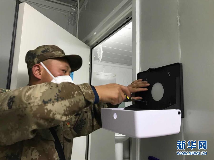 （新華全媒頭條&middot;圖文互動）（12）致敬&ldquo;沉默的英雄&rdquo;&mdash;&mdash;記武漢火神山雷神山醫(yī)院的建設者