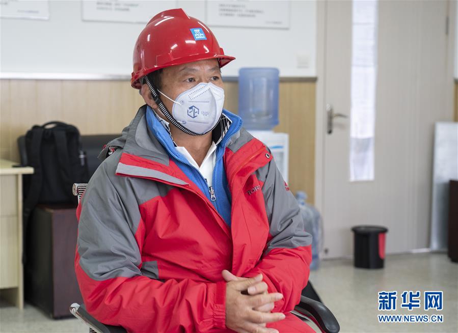 （新華全媒頭條&middot;圖文互動）（14）致敬&ldquo;沉默的英雄&rdquo;&mdash;&mdash;記武漢火神山雷神山醫(yī)院的建設者