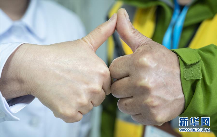 （新華全媒頭條&middot;圖文互動）（16）致敬&ldquo;沉默的英雄&rdquo;&mdash;&mdash;記武漢火神山雷神山醫(yī)院的建設者