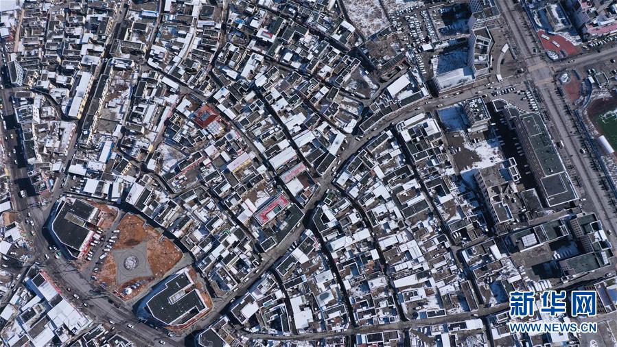 (新華全媒頭條·圖文互動(dòng))(8)三江之源見(jiàn)證中國(guó)奇跡——寫在玉樹(shù)地震10周年之際