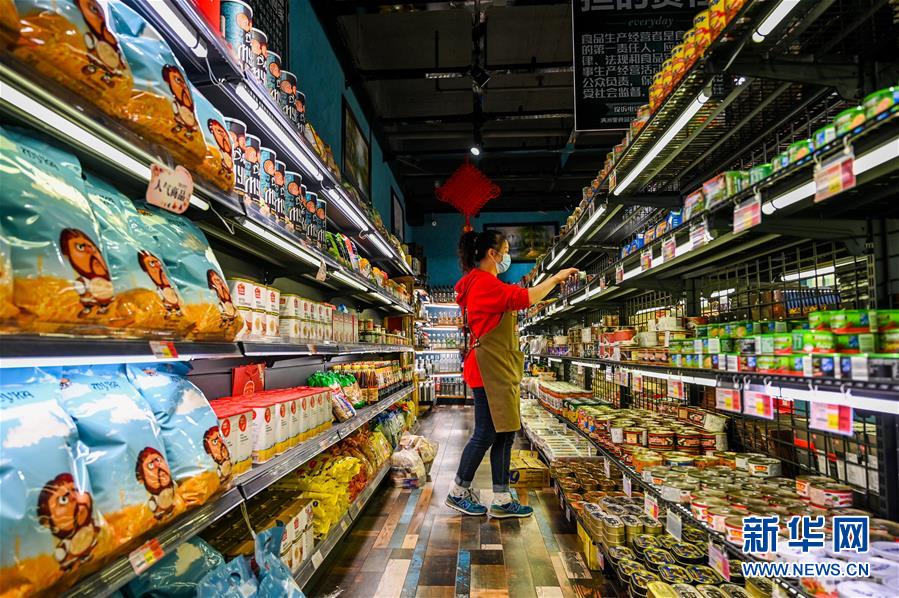 (聚焦疫情防控·圖文互動)(2)“確保輸入病例不影響居民正常生活”——中國最大陸路口岸內(nèi)蒙古滿洲里口岸抗疫見聞