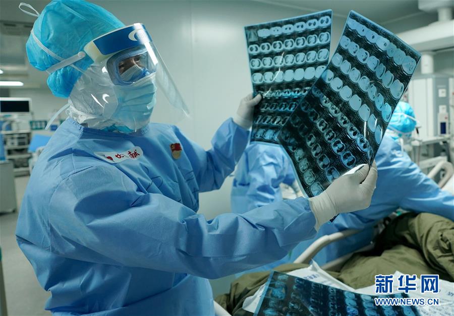 （新華全媒頭條&middot;圖文互動(dòng)）（9）生命至上，人民至上&mdash;&mdash;武漢戰(zhàn)&ldquo;疫&rdquo;重癥患者救治工作紀(jì)實(shí)