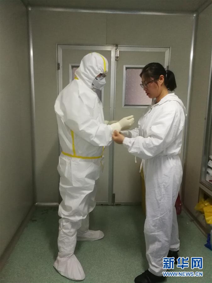 （一線抗疫群英譜&middot;圖文互動(dòng)）（4）山西檢測(cè)員伉儷：疫情不退，決不放松