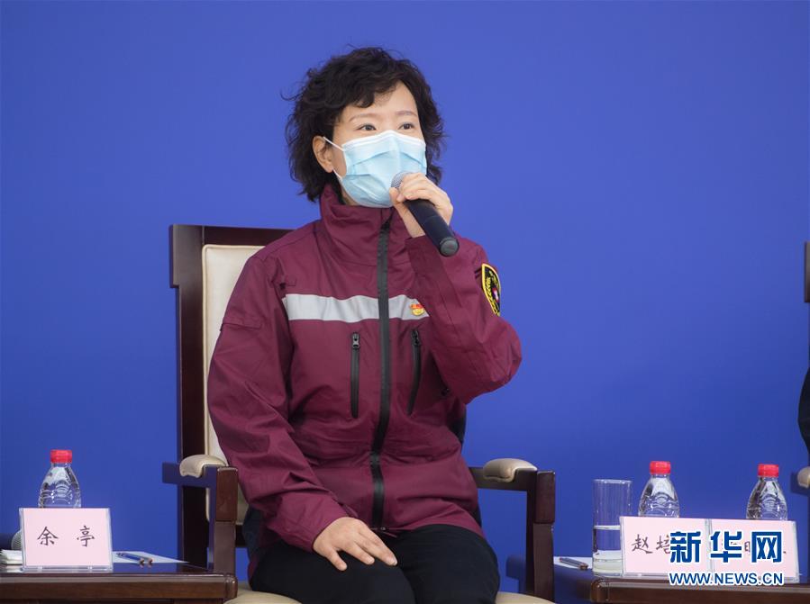 （聚焦疫情防控&middot;圖文互動）（5）分秒必爭！一切為了治病救人&mdash;&mdash;中國抗疫生命至上的生動實踐