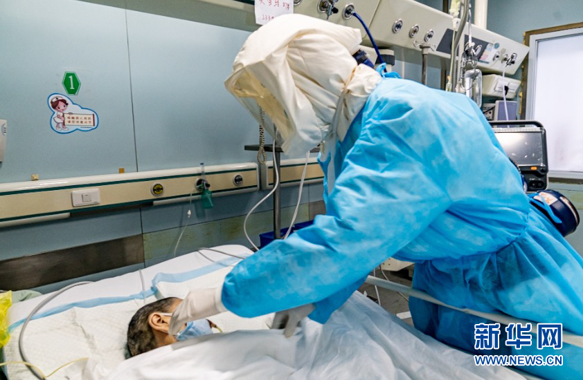 （新華全媒頭條&middot;圖文互動）（3）&ldquo;我看不見你的樣子，但我知道你是誰&rdquo;&mdash;&mdash;寫在國際護士節(jié)來臨之際